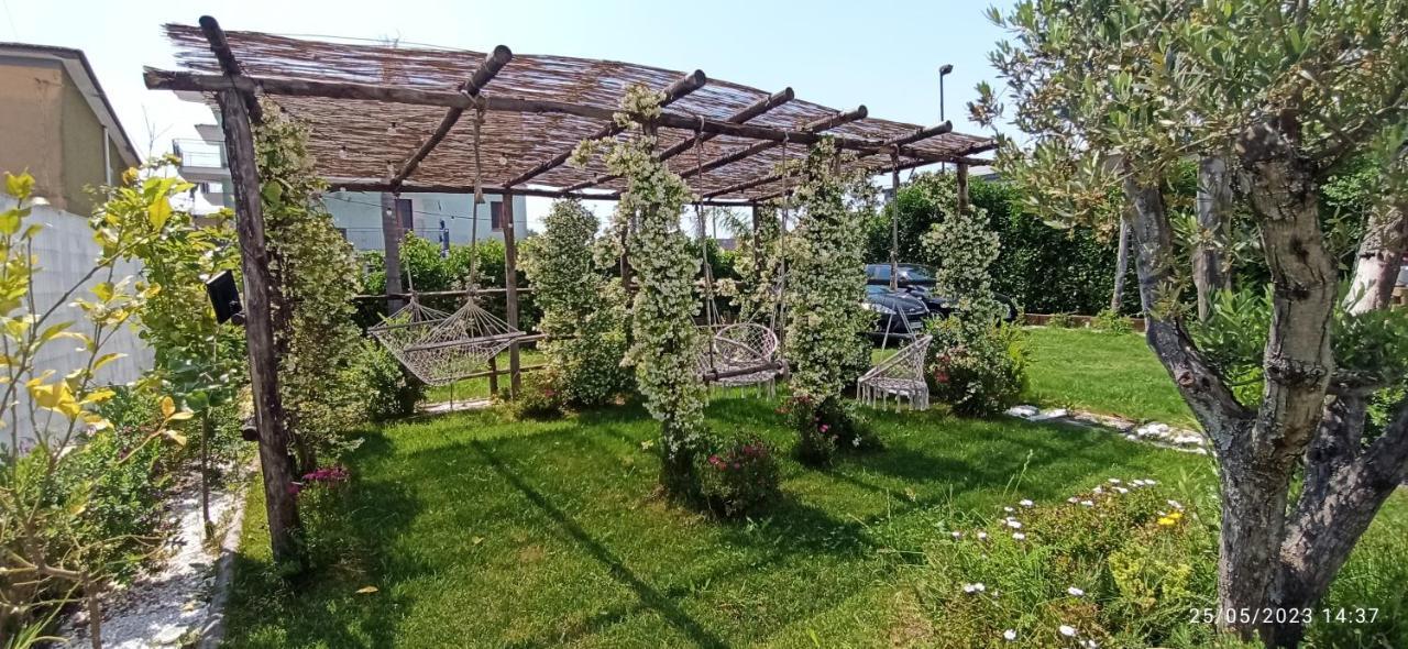 La Villa Degli Dei - Guest House Castellammare di Stabia Zewnętrze zdjęcie